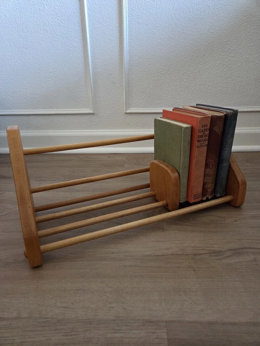 Vtg Mid Century Modern Wood Expandable Sliding Tabletop Bookshelf Book Rac Decor - Picture 1 of 8